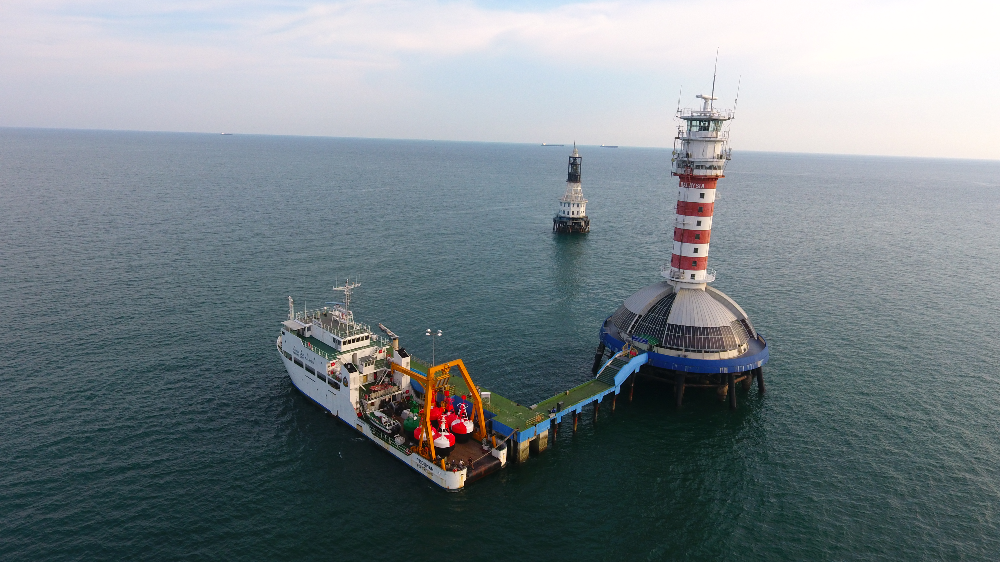 ONE FATHOM BANK(Malaysia)'s Photo